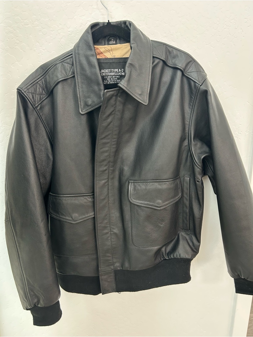 Type A-2 Classic Black Leather Bomber Jacket M